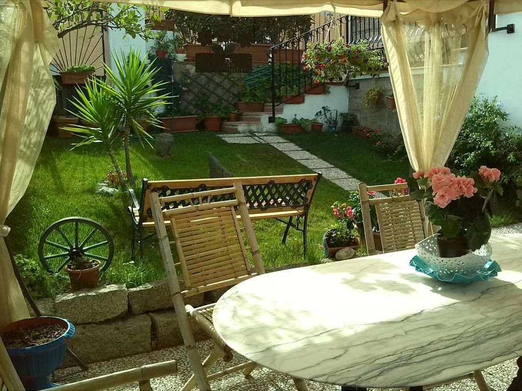 Bed and Breakfast La Porta Sulla Costa San Pantaleo Zewnętrze zdjęcie